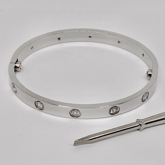 Silver Infinity  Love Bracelet - Picture 1 of 2